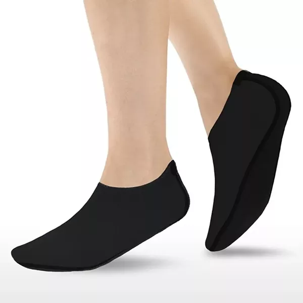 water shoes, swimming shoes, aqua shoes, aqua socks, water socks, swim socks, slip on water shoes, diving socks, barefoot water shoes